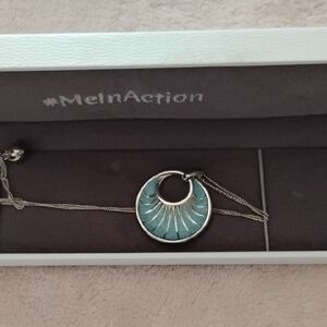 Elegant Silver and Blue Pendant Necklace
